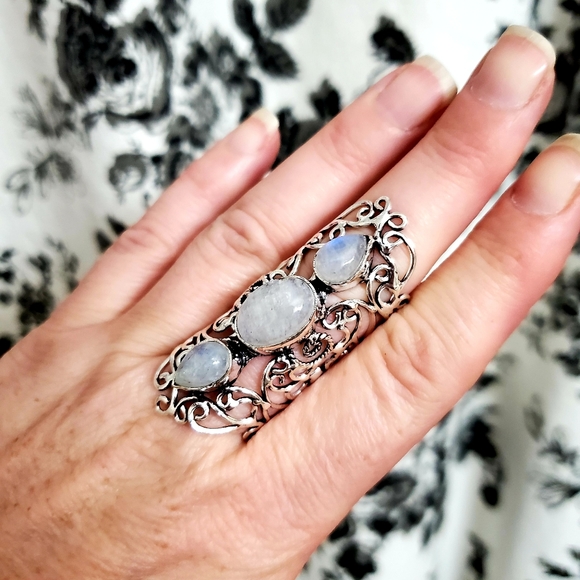 New Rainbow Moonstone 925 Silver Statement Ring. - Picture 3 of 11